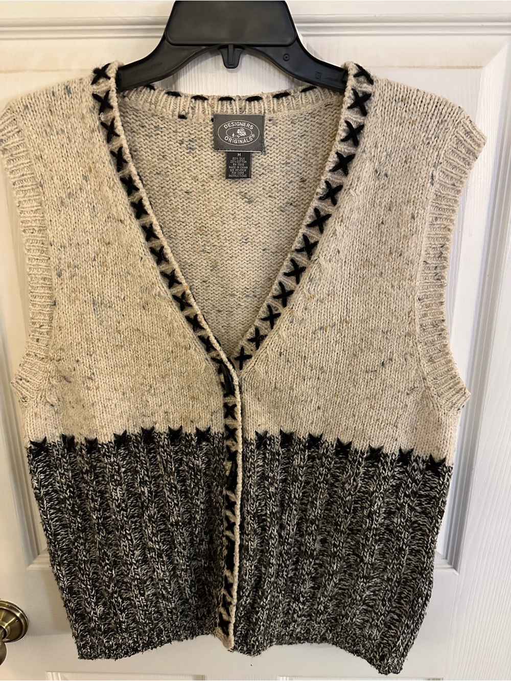 Vintage Designers Originals 80% Silk Sweater Vest Medium